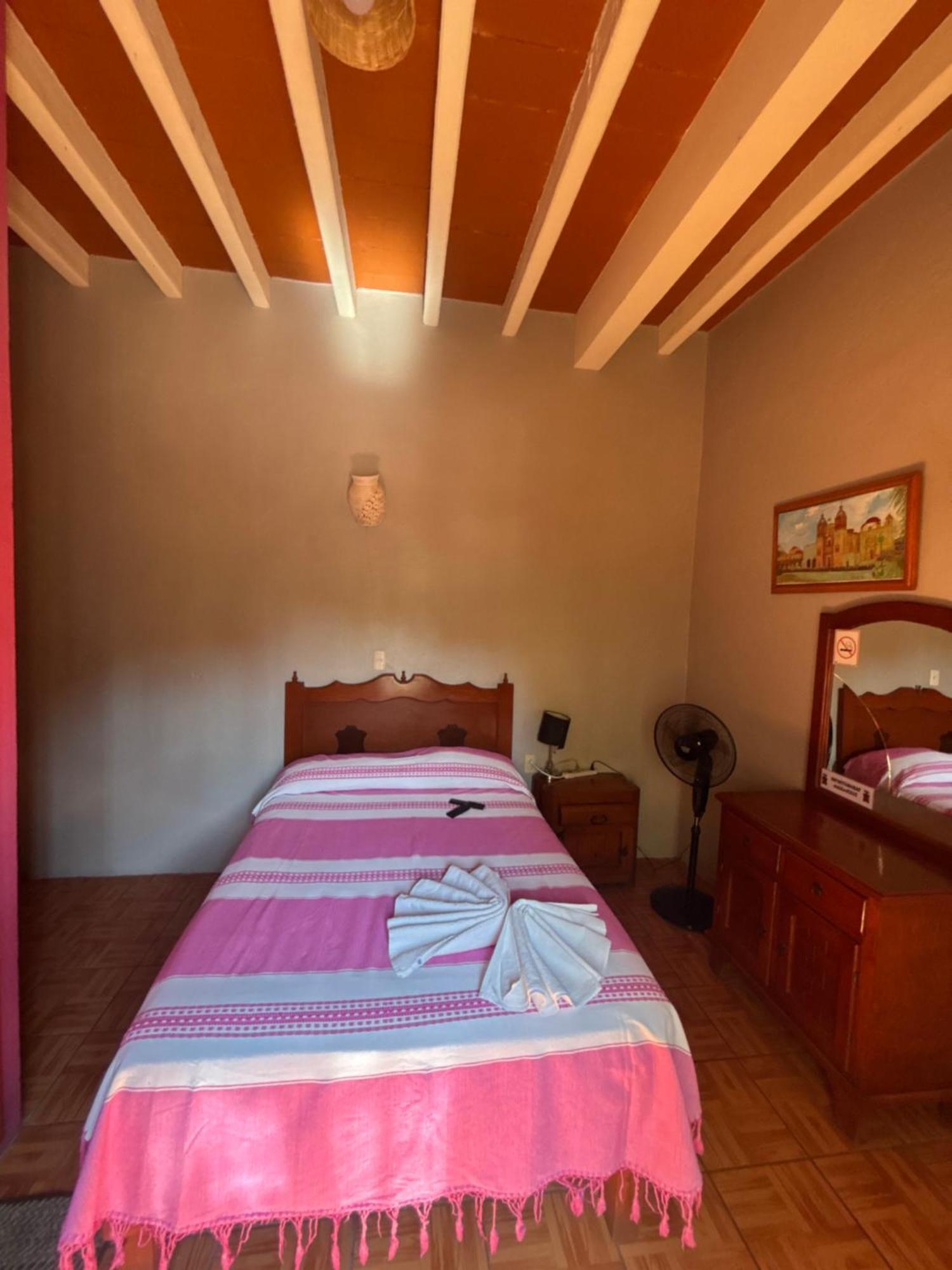 Hotel Posada "Mi Rosita" Oaxaca Экстерьер фото