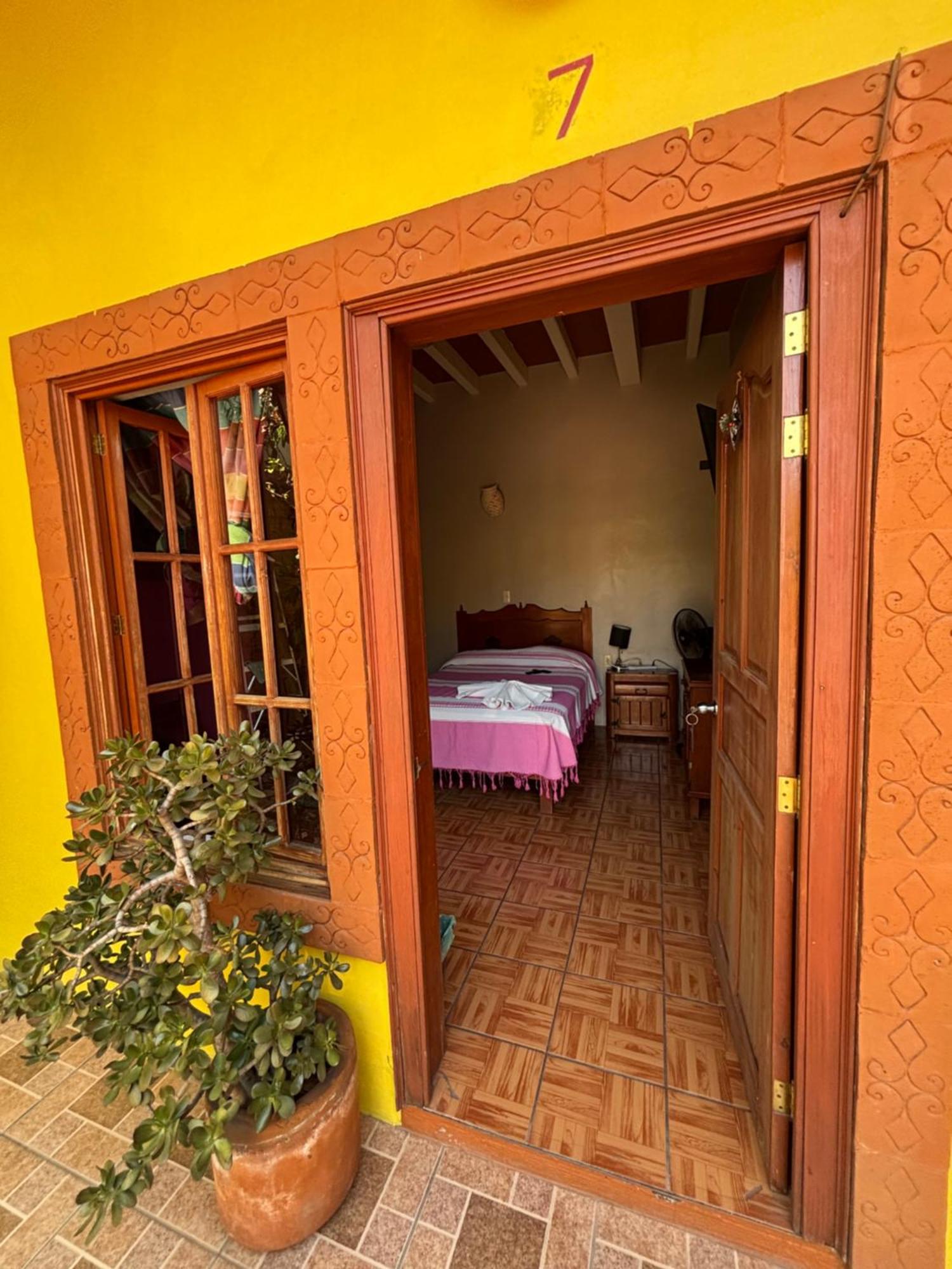 Hotel Posada "Mi Rosita" Oaxaca Экстерьер фото